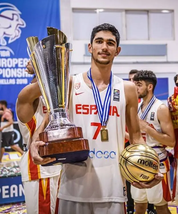 Oro y MVP Europeo Sub-18